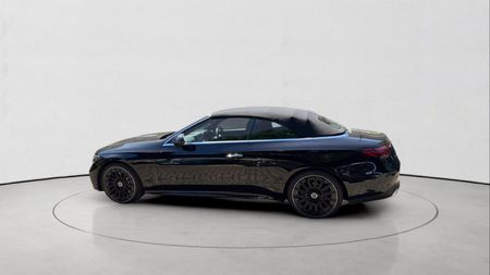 2026-Mercedes-Benz-CLE-200-Cabriolet_3