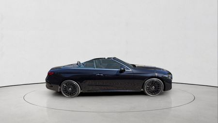 2026-Mercedes-Benz-CLE-200-Cabriolet_7