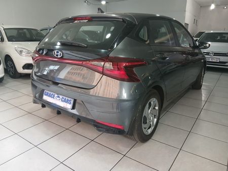 2021-Hyundai-i20-14-Fluid_11