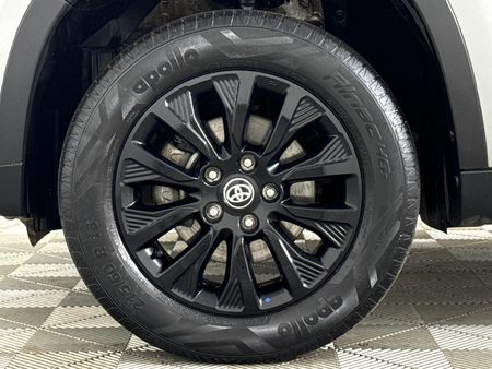 2022-Toyota-Urban-Cruiser-15-Xs-Auto_4