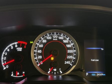 2024-Toyota-Corolla-Cross-18-XI_2