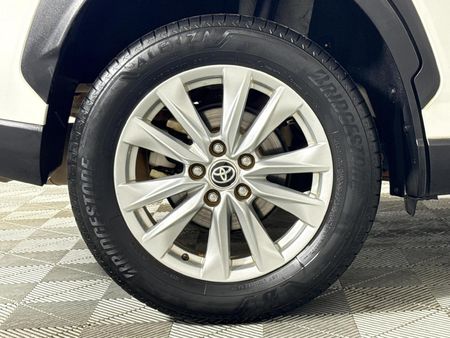 2024-Toyota-Corolla-Cross-18-XI_7