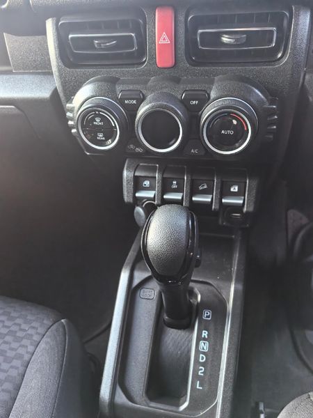 2024-Suzuki-Jimny-15-GLX-AllGrip-5-Door-Auto_16