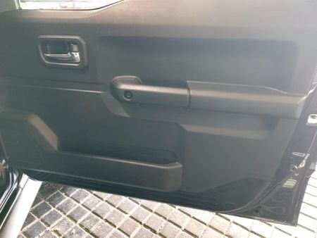 2025-Suzuki-Jimny-15-GLX-AllGrip-5-Door-Auto_11