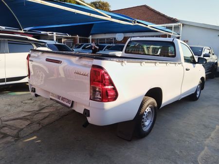 2022-Toyota-Hilux-20-VVTi-Single-Cab_5