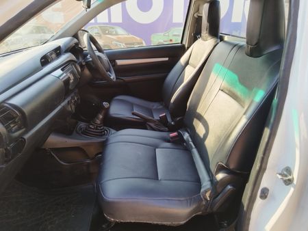 2022-Toyota-Hilux-20-VVTi-Single-Cab_8