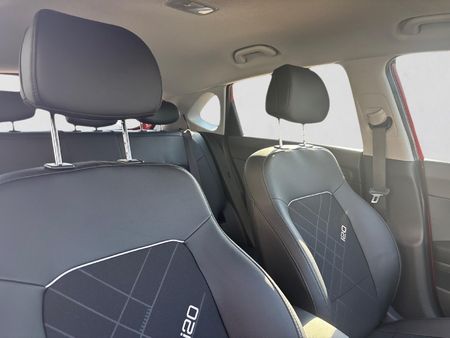 2026-Hyundai-i20-14-Executive-Auto_15