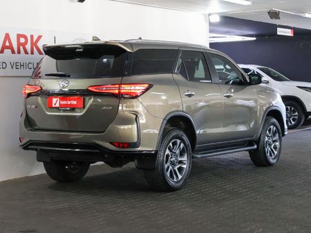 2025-Toyota-Fortuner-28-GD-6-4x4-Auto_10