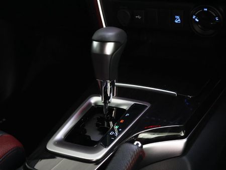 2025-Toyota-Fortuner-28-GD-6-4x4-Auto_18