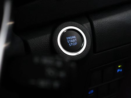 2025-Toyota-Fortuner-28-GD-6-4x4-Auto_20