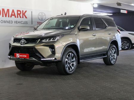 2025-Toyota-Fortuner-28-GD-6-4x4-Auto_3