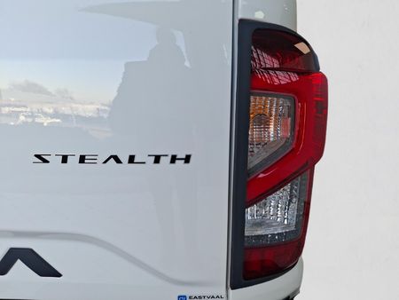 2026-Nissan-Navara-25DDTi-Stealth-Auto_10