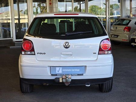 2008-Volkswagen-Polo-16-Trendline_13