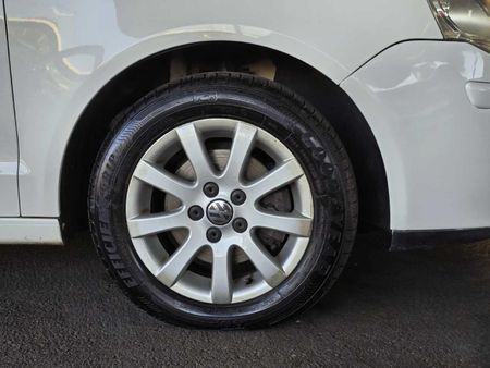 2008-Volkswagen-Polo-16-Trendline_7