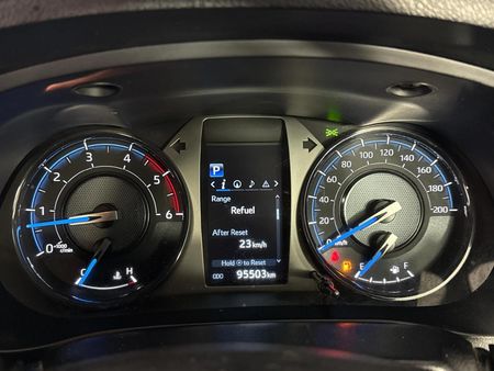 2021-Toyota-Hilux-28-GD-6-Raised-Body-Legend-Auto-Extended-Cab_1
