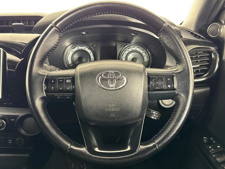 2019-Toyota-Hilux-28-GD-6-Raised-Body-Auto-Raider-Double-Cab_12