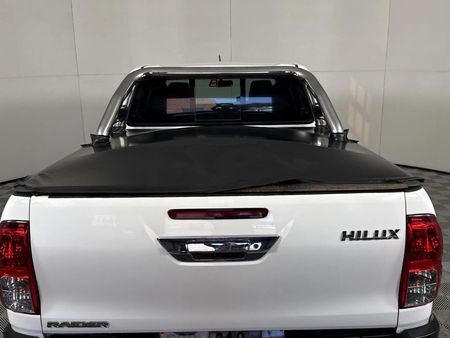 2019-Toyota-Hilux-28-GD-6-Raised-Body-Auto-Raider-Double-Cab_15