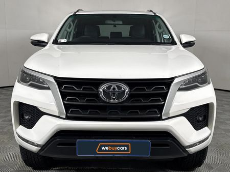 2021-Toyota-Fortuner-24-GD-6-4x4-Auto_11