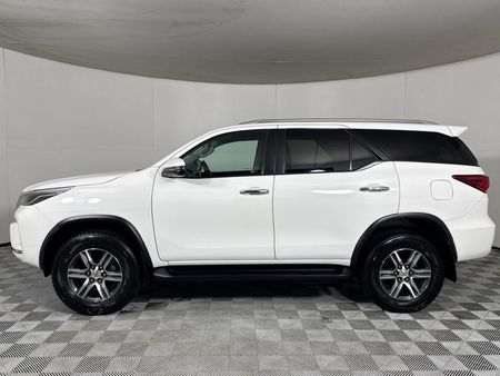 2021-Toyota-Fortuner-24-GD-6-4x4-Auto_15