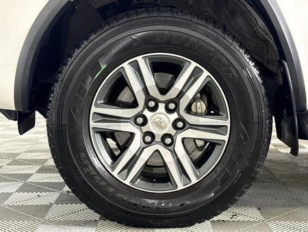 2021-Toyota-Fortuner-24-GD-6-4x4-Auto_4