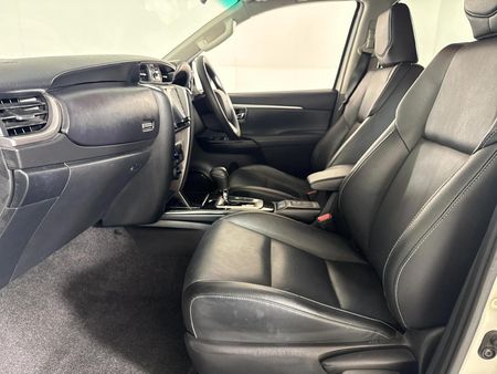 2021-Toyota-Fortuner-24-GD-6-4x4-Auto_8