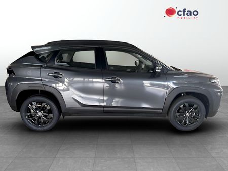 2026-Toyota-Starlet-Cross-15XS_4