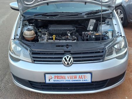 2015-Volkswagen-Polo-Vivo-GP-14-Trendline-5-dr_13