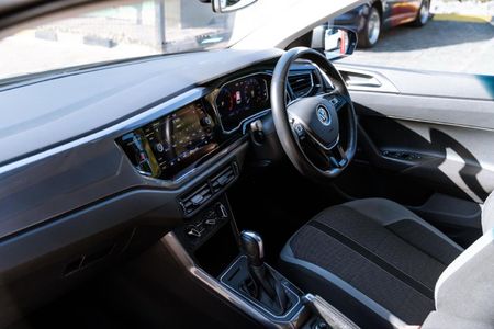 2021-Volkswagen-Polo-10-TSI-Highline-Auto-85kW_11