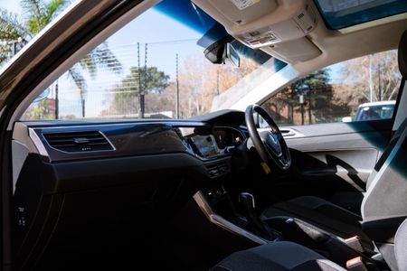 2021-Volkswagen-Polo-10-TSI-Highline-Auto-85kW_18
