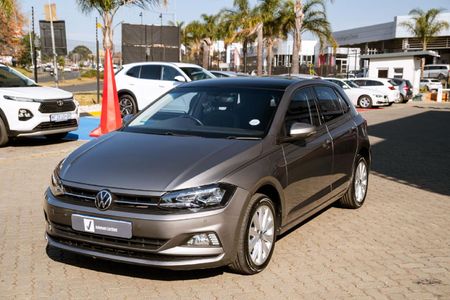 2021-Volkswagen-Polo-10-TSI-Highline-Auto-85kW_1