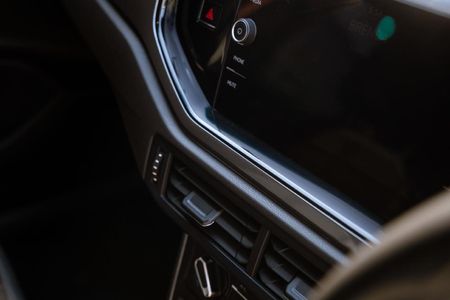 2021-Volkswagen-Polo-10-TSI-Highline-Auto-85kW_19