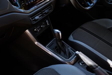 2021-Volkswagen-Polo-10-TSI-Highline-Auto-85kW_21