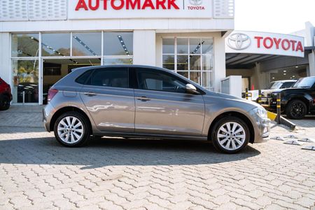 2021-Volkswagen-Polo-10-TSI-Highline-Auto-85kW_25