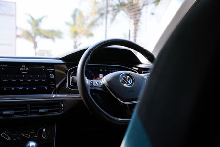 2021-Volkswagen-Polo-10-TSI-Highline-Auto-85kW_6