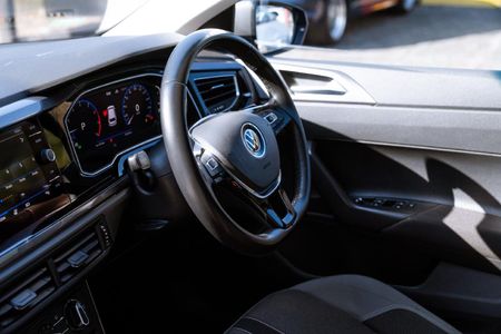 2021-Volkswagen-Polo-10-TSI-Highline-Auto-85kW_8
