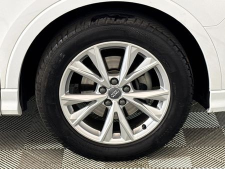 2020-Audi-Q3-14-TFSI-S-Line-35-TFSI_5
