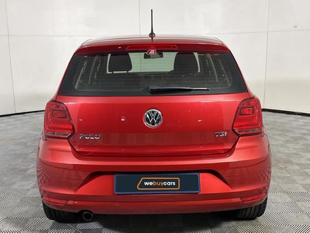 2015-Volkswagen-Polo-12-TSI-Highline-Auto-81kW_18