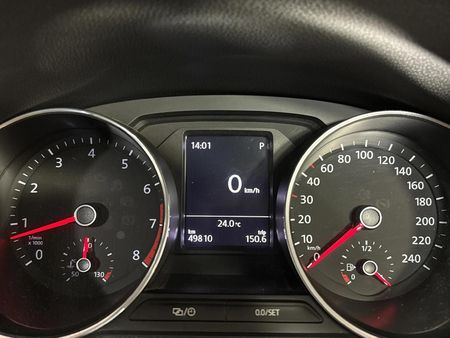 2015-Volkswagen-Polo-12-TSI-Highline-Auto-81kW_2
