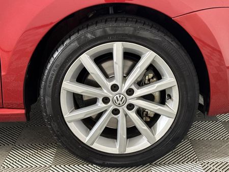 2015-Volkswagen-Polo-12-TSI-Highline-Auto-81kW_4