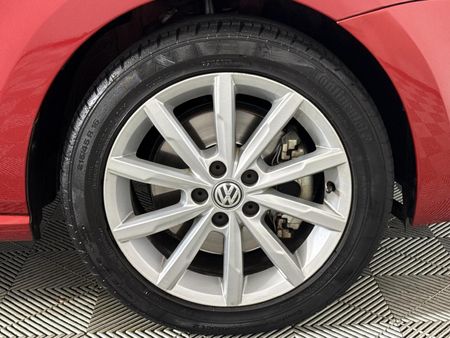 2015-Volkswagen-Polo-12-TSI-Highline-Auto-81kW_5