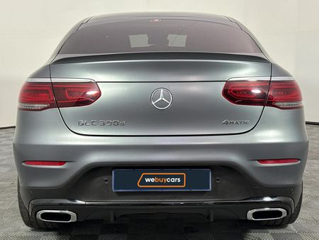 2021-Mercedes-Benz-GLC-Coupe-300d-4Matic_17