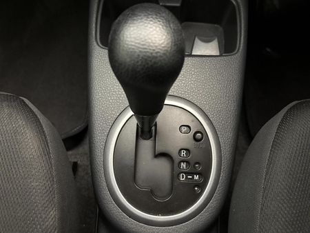 2011-Suzuki-SX4-20-Auto_10