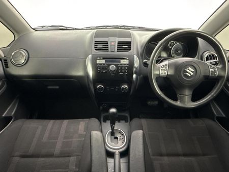 2011-Suzuki-SX4-20-Auto_1