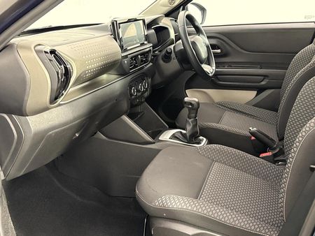 2025-Citroen-C3-12-Feel_8