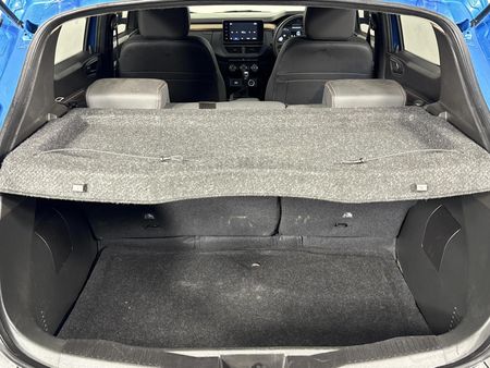 2025-Renault-Kiger-10-Energy-Zen-Auto_11