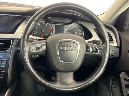 2010-Audi-A4-18-T-Attraction-Auto_11