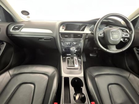 2010-Audi-A4-18-T-Attraction-Auto_1