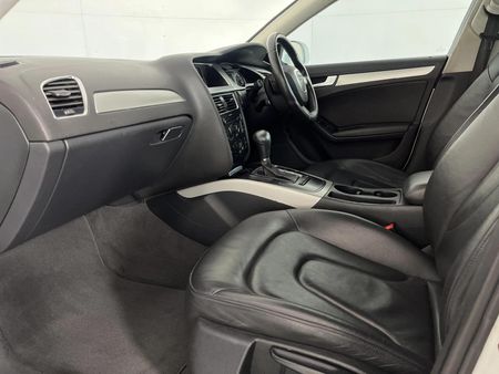 2010-Audi-A4-18-T-Attraction-Auto_8
