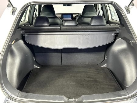 2024-Toyota-Corolla-Cross-18-XS-Hybrid_14