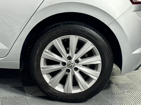 2021-Volkswagen-Polo-10-TSI-Highline-Auto-85kW_6
